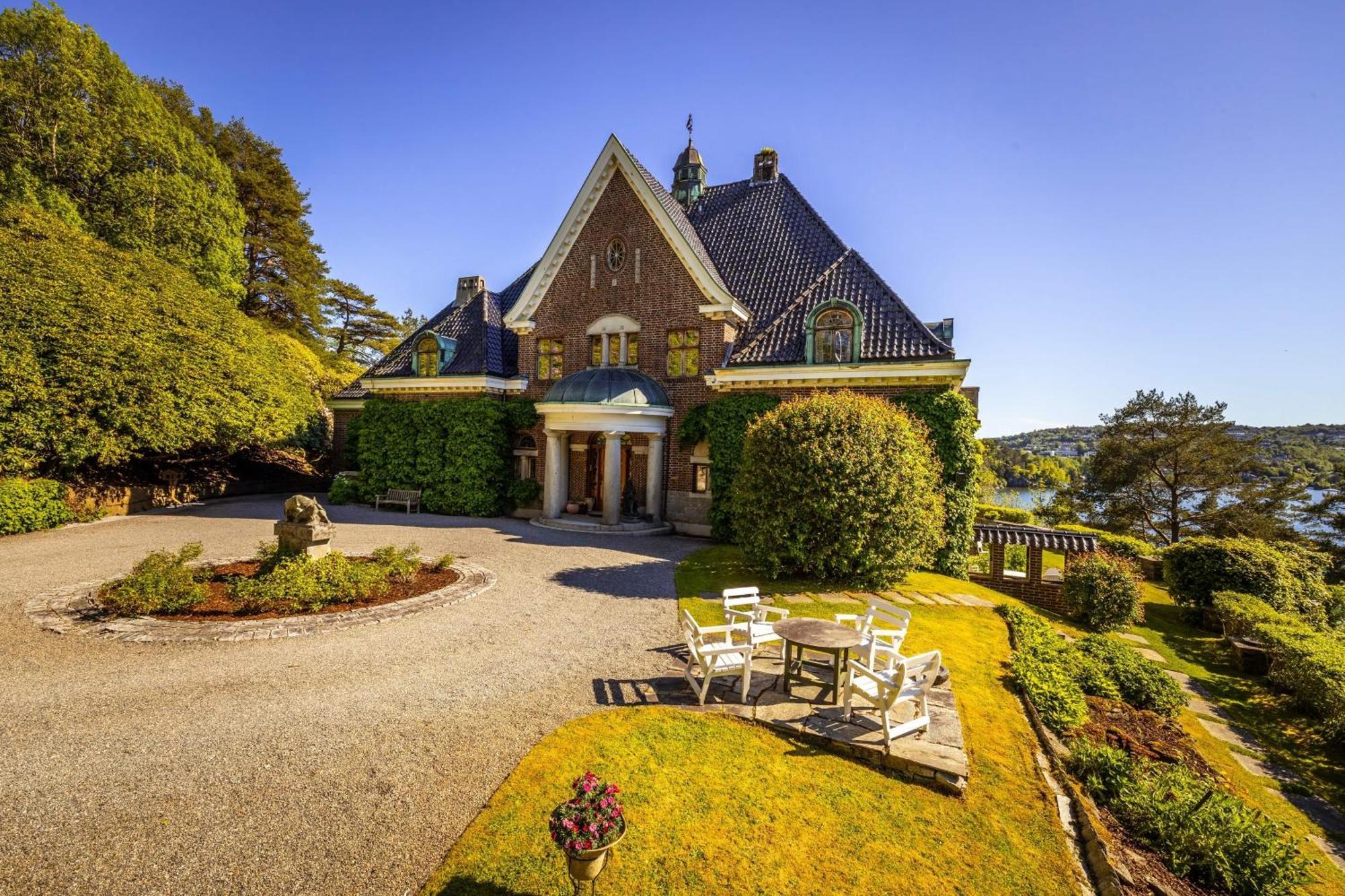 Unique Victorian Villa With Private Coastline Bergen Kültér fotó